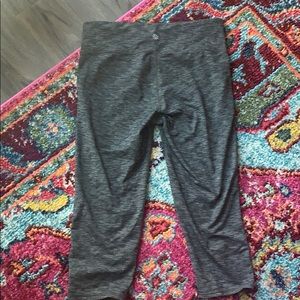 Athleta Gray Crop Leggings - Size L